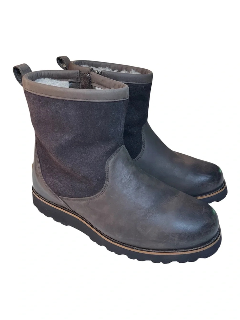 UGG Men' s Hendren TL Waterproof Leather Boot Size 10